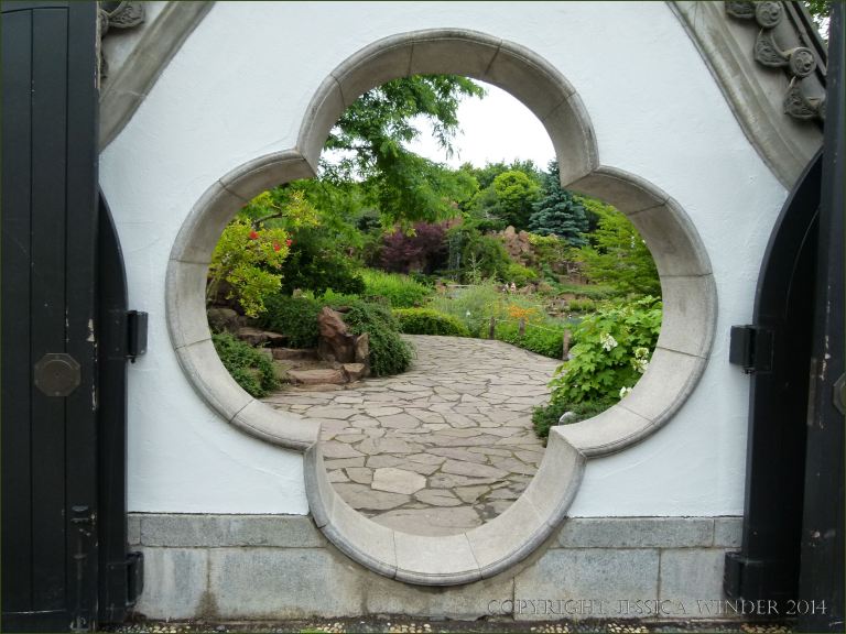 Framed view of the Chinese Garden at Jardin Botanique de Montreal