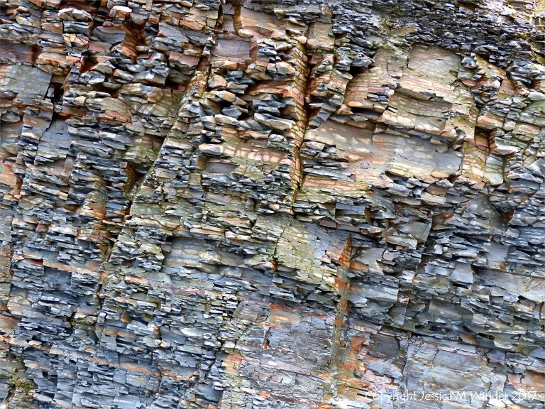 Rock texture and pattern in limestone cliff strata