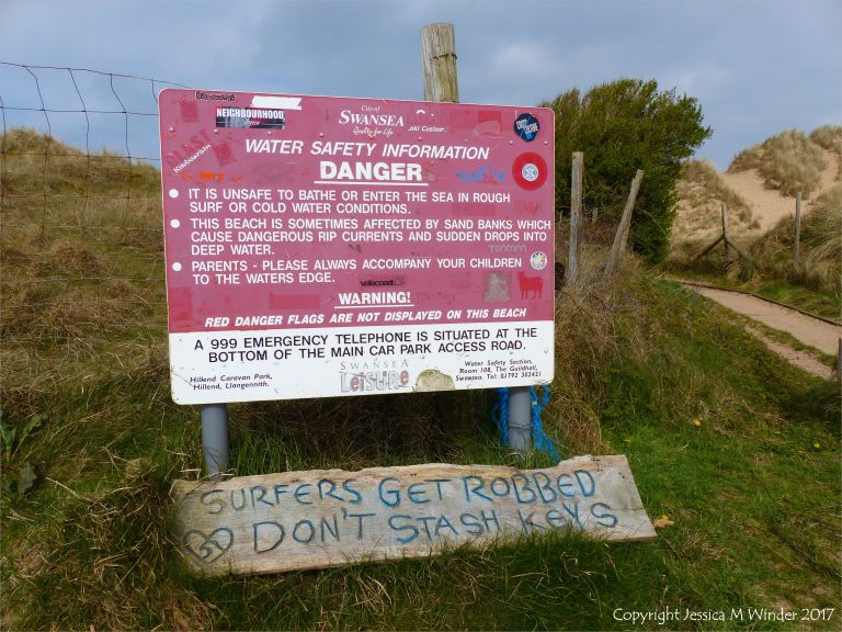 Warning sign at Hill End car park, Gower