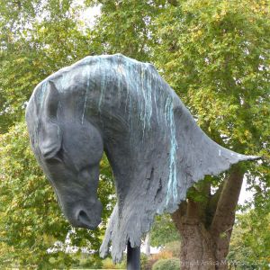 "Into the Wind" bronze sculpture by Nic Fiddian-Green (Sladmore Gallery) in Kew Gardens