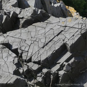 Erosion patterns on sedimentary rocks