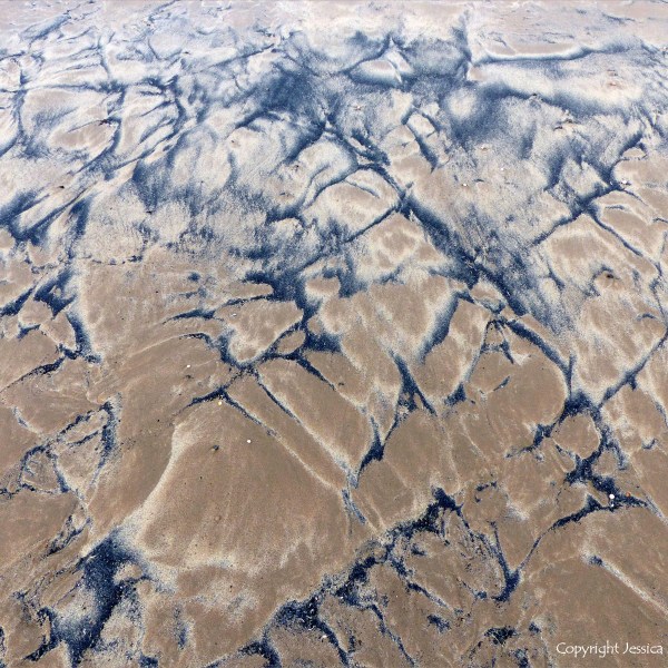 Natural patterns in the sand