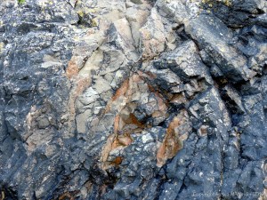 Sedimentary rock strata patterns