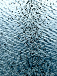 Seawater surface texture and reflection patterns