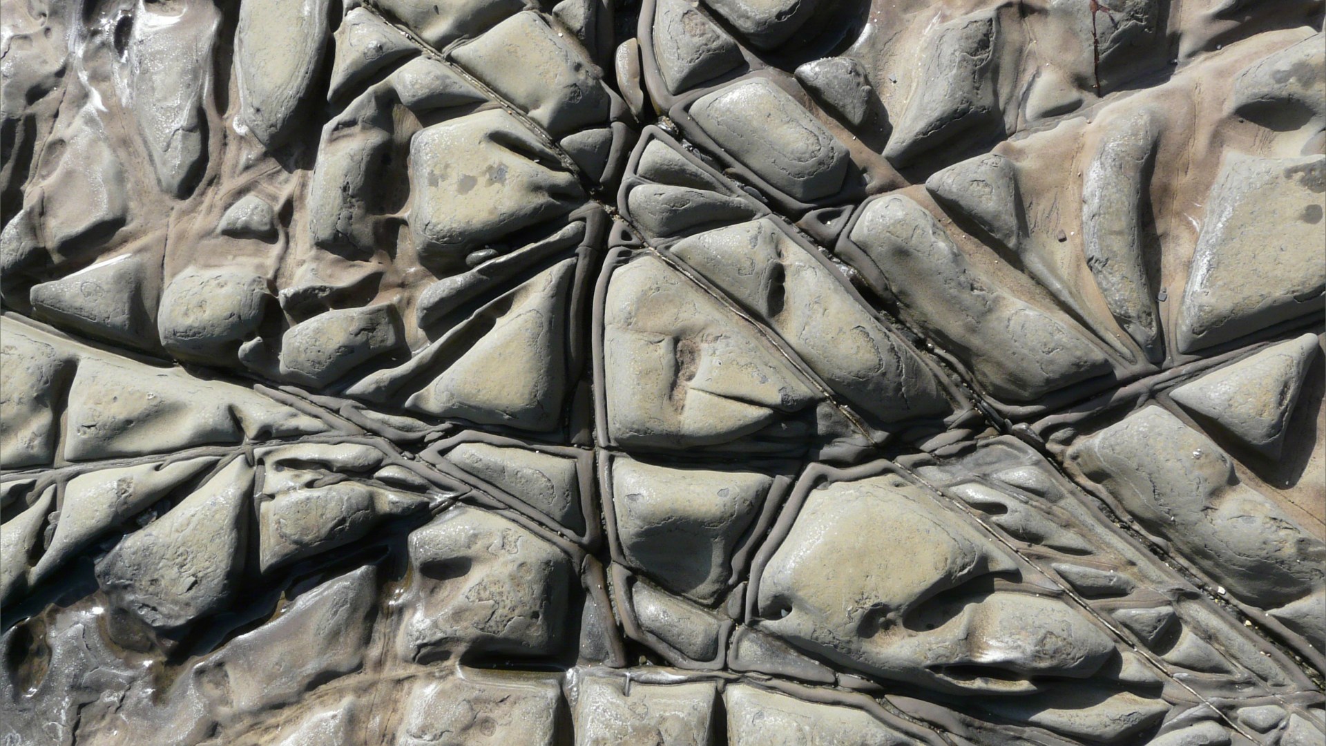Natural abstract patterns in rocks