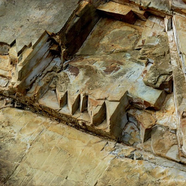 Natural patterns in rocks