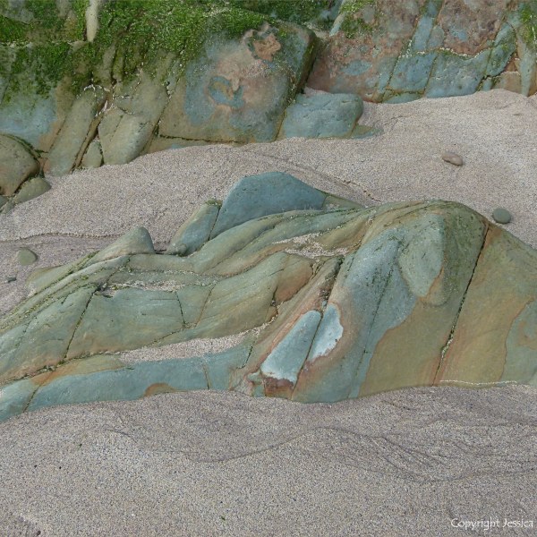 Natural patterns in rocks