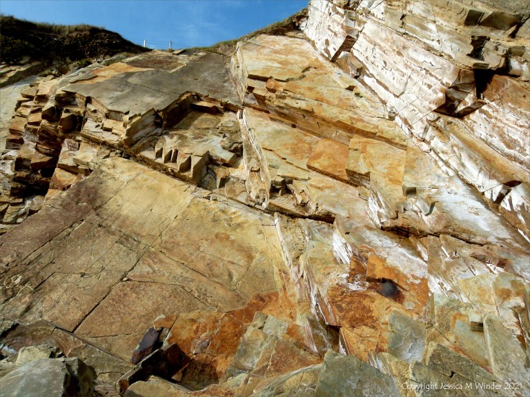 Natural patterns in rocks