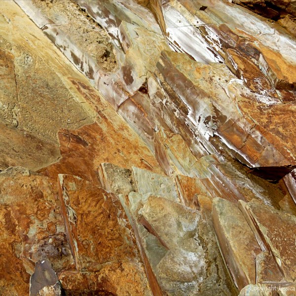 Natural patterns in rocks