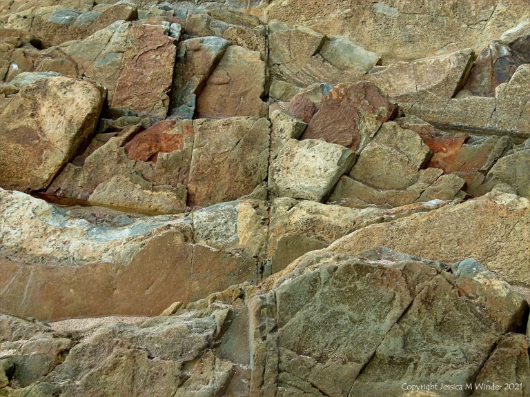 Natural patterns in rocks