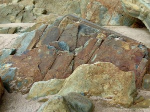 Natural patterns in rocks