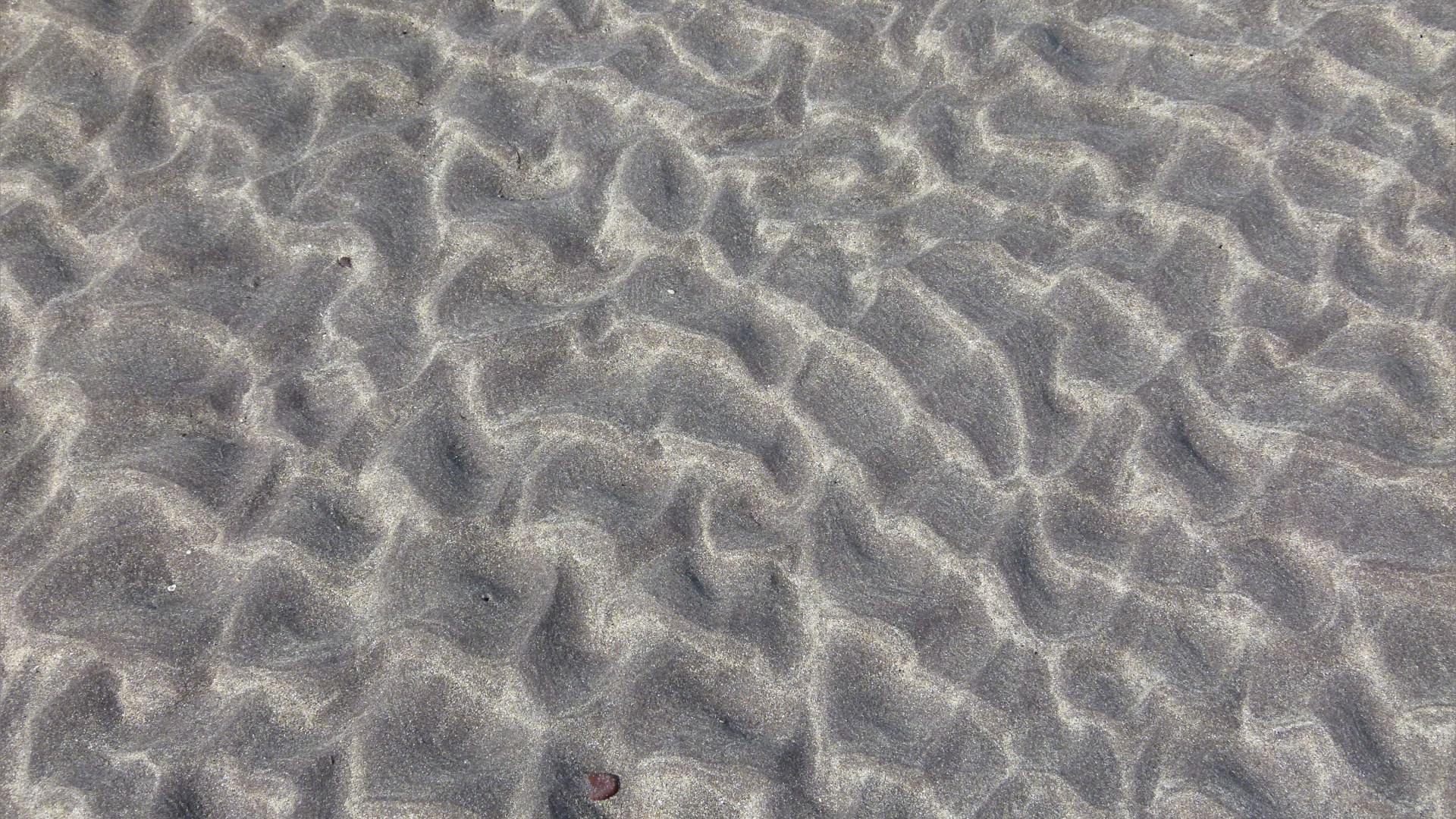 Natural patterns and texture in sand